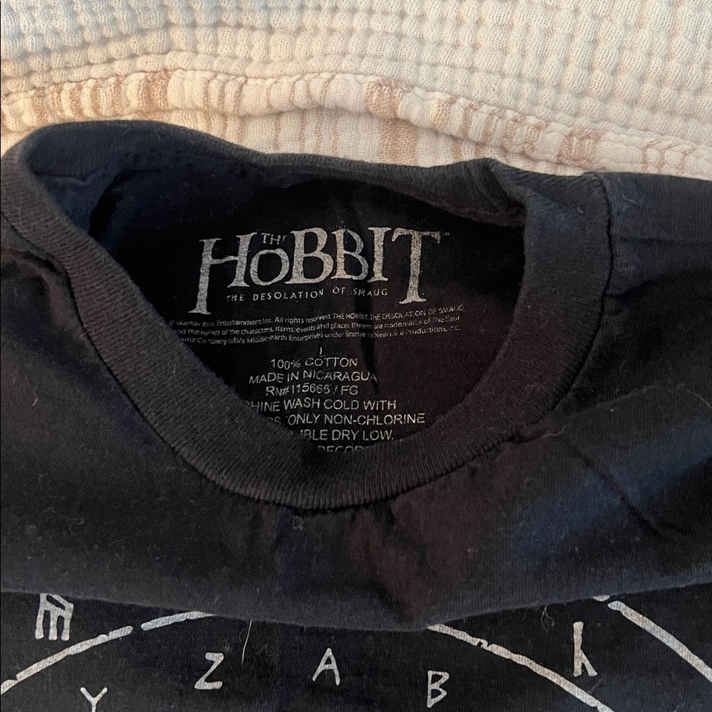 Hobbit Lonely Mountain Smaug Shirt - Picture 2 of 2